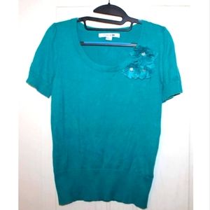 Women's Short Sleeve Teal Floral Pearl Top